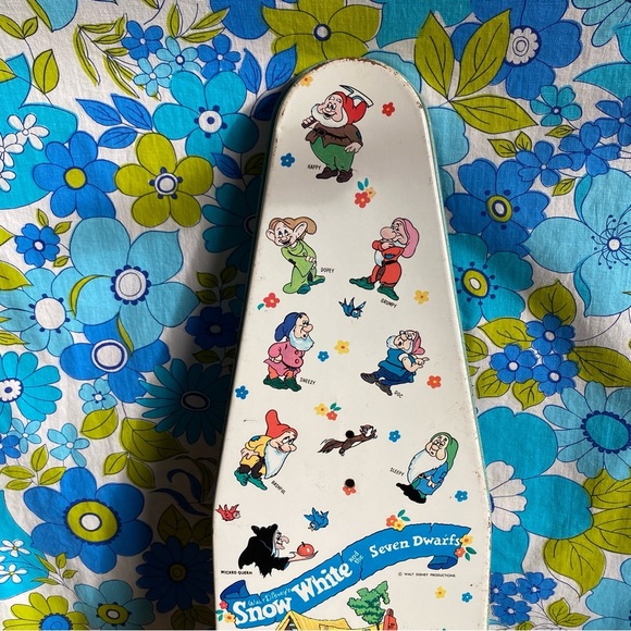 Vintage Disney’s Snow White Wolverine Toy Tin Litho children’s ironing board - Picture 2 of 10